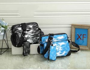 Tasarımcılar Trio Messenger çanta Erkek Kadın Çantalar Çapraz Omuz Çantaları Lüks Tasarımcı Çift Taraflı Renk Cüzdan Cüzdanlar Kızlar Erkekler Debriyaj Seyahat Çantası