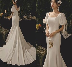 New Elegant Simple Mermaid Wedding Dress 2022 Square Neck Satin Korean Vintage Bubble Short Sleeve Sweep Train Vestido de Noiva Robe De Mariage