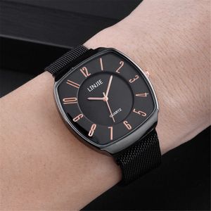 Herren-Quarzuhr, arabische Ziffern, Glasoberfläche für Herren, Edelstahl-Mesh-Armband, 2022, neue Armbanduhr