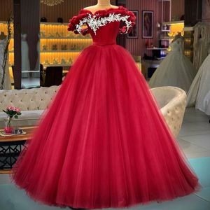 Suknia balowa Prom Dresses Red Lace Aplikacja Elegancki Off The Ramię Tulle Suknia Vestido de Graduacion