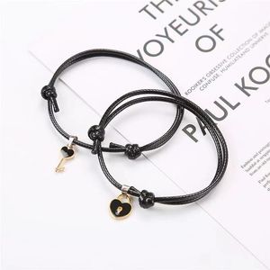 Bracelets Designers for Women의 커플 스타일 뱅글 러브 체인 보석상의 다목적 패션 백 팔찌 조합 아주 멋진 4 색