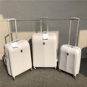 Fransa Moda Markası Ölçeklenebilir Seyahat Tekerlekli Bagaj Erkek Kadın Çizilmeye Dayanıklı Giyilebilir Arabası Tekerlekli BavulSuitcases