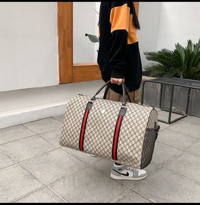 Fashion men Duffel Bags women travel bag luggage large capacity sport handbags Designers Tote SIZE 45-55CM Backpacks for girls boy218v