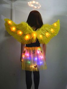 パーティーデコレーション大人の子供の光沢のある天使コスチュームLEDライトフェザーウィングハローリングクラウンバタフライスカートグローバースデーハロウィーンクリスマス