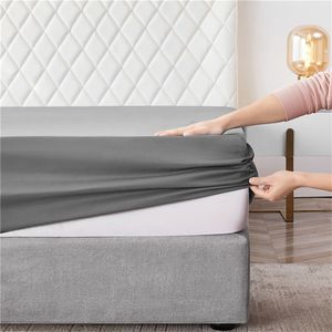 Big Sale 1 PC Bed Sheet Solid Fitted Mattress Cover With Elastic Band Abrasion Resistant s Dark Grey White 220514