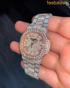 Tiktok Explosion Знаменитость высококлассные на циферблат, утешенные бриллианты, усыпанные бриллиантами, утешенные бриллианты, водонепроницаемые Quartz Watch 46C5 46C5
