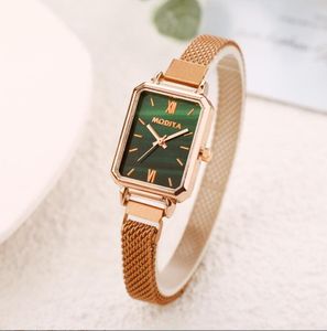 Fashion Square Ladies Quartz titta på kvinnor gröna urtavla enkla armbandsur rosguld magnet spänne mesh bälte lyxklockor för gåvor