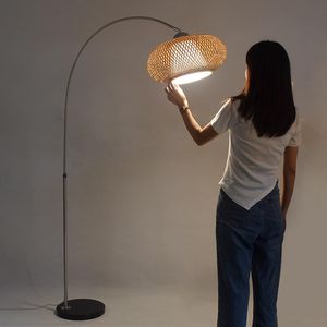 Vloerlampen Japans-stijl bamboe lamp retro-staande licht lange paal kan verstelbaar nachtkastje huisdecoratie