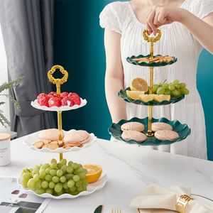 ヨーロッパの3層スタンドの結婚式のパーティーデザートキャンディーフルーツプレートケーキの自己ヘルプ展示されているホームテーブル装飾トレイ