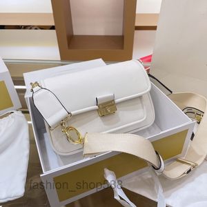 2023 Designer bag Casual women's messenger bag soft highs quality leather square camera bag see with solid c