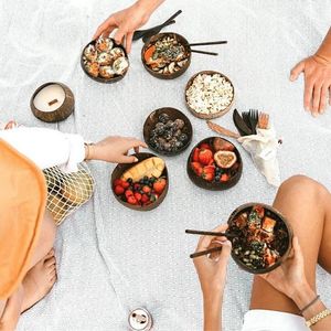 Büyük Dekoratif Kase toptan satış-Kaseler Doğal Hindistan cevizi Kase Dekorasyon Meyve Salatası Erişte Pirinç Bask Kaşıkla Büyük Ahşap Yaratıcı Küçük Kabuklu Kase Bowls Bowlsbowls