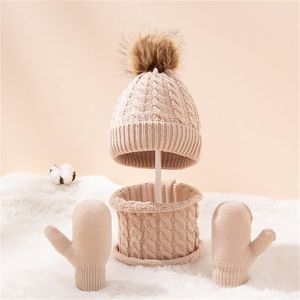 Lenços Berets Bebê Inverno Chapéu De Malha Cap Mittens E Círculo Cachecol Pescoço Conjunto Pompom Luvas De Malha Beanie Para Crianças Criança Meninos GirlsBerets