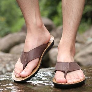 Real Leather Men Beach Slippers Fashion Flip Flops With Soft Sole Trendy Comfortable Easy To Match Good Quality Men Summer Shoes 210301
