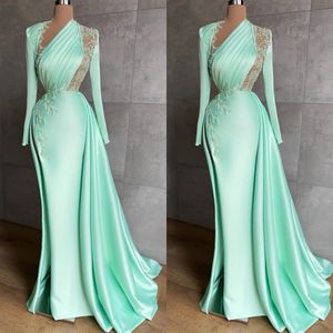 Mint Green Side Split Dress Abite Appliques Pieghe Abito da sera a manica lunga Abito da treno su misura da donna Abito da festa di celebrità formale