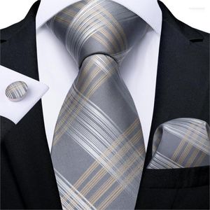 Bow Ties Men Tie Złoty Srebrny Piasek Wesele na Hanky ​​Cufflink Set Set Dibange Designer Party Business Fashion MJ-7254 ELEK22