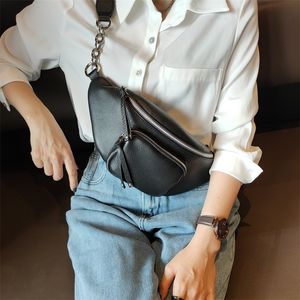 Briggs mjuk äkta läder kvinnliga bröstväska högkvalitativ kvinnlig axelväskor mode små handväska svartblå vit 220812
