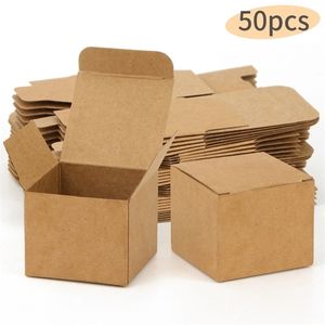 50pcs Brown Kraft Paper Party Gift Diy Box Box Caixa de festas de casamento Multi Size Custom 220706