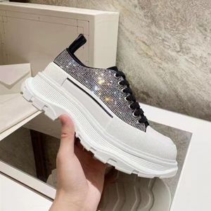 2023top kvalitet reflekterande höjd reaktion sneakers casual skor trippel svart vit flerfärgad mocka röd blå gul fluo tan män kvinnor tränare35-45