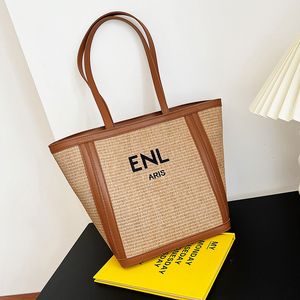 X 2022 Leisure Shopping Tote Bag for Women Fashion Manual Weave Straw Fabrics Large Capacity Vacation Beach Bags Light Wild Wholesale Reusable Designer Handbags