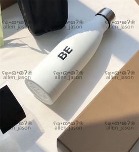Bollitore bianco da 500 ml Bottiglie d'acqua in acciaio inossidabile di alta qualità Adulti Bambini Outdoor Lusso Ciclismo Sport Isolamento termico Designer Hipster Cup