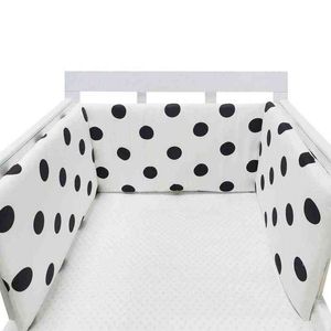 One Piece Baby Crib Bumper Soft And Skin-friendly Padded Crib Liner Suitable For Protect Your Child In The Household G220421