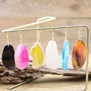 Dangle Avize Renkli Agates Dilim Kanca Küpe Düzensiz Ham Taş Döşeme Reiki Eardrop Kadın Partisi Düğün Yaz Mücevherleri QC7020dan