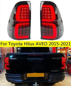 Bil LED-bakljus Tillbehör för Toyota Hilux AVEO 20 15-2021 DAGTIME RUNDBRAKE REVERSE BAKEL LAMP STREAMER LJUSER