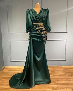 Emerald Hunter Green Mermaid Prom Dresses 2022 Manica lunga Ricamo in rilievo Marocco Caftano Abiti da sera arabi da fidanzamento