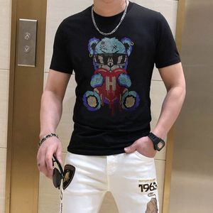 夏のメンズTシャツトレンドパターンホットダイヤモンドカジュアル大型男性トップファッションストリートスタイルメンコットンティー新しいデザインマン衣料品青い赤いTシャツS-4XL