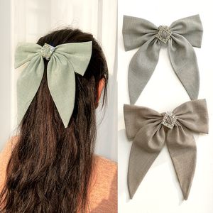 2022 Vintage Plaid Rhinestone Bow Clips Hårtillbehör Kvinnor Girls Accessoire Cheveux Pince Pinzas Para El Pelo Headwear