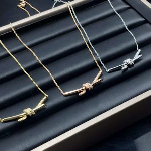 Europe America Fashion Style Women Lady Brass 18K Plated Gold Necklace With Engraved T Letter Settings Diamond Knot Pendant 3 Color