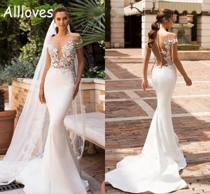 Sexy Sheer Jewel Neck Mermaid Bridal Gowns Lace Appliqued Cap Sleeves Illusion Buttons Back Wedding Dresses Fashion Satin Skirt Beach Boho Vestidos Garden CL0255