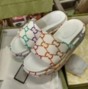 Designerskie sandały damskie klapki męskie klapki japonki luksusowe płaskie grube dno haft drukowane galaretki gumowe skórzane damskie buty wizytowe ROZMIAR 35-44