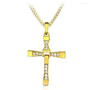 Catene Ciondolo classico con strass Uomo Cristallo Gesù Croce Collana lunga in oro Attività Accessorio per gioielli regalo maschileCatene