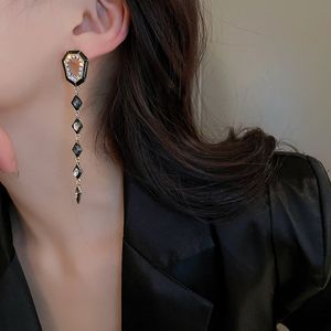 Ciondola orecchini lunghi neri geometrici di modo del lampadario per le donne stile coreano 2022 nuovi orecchini