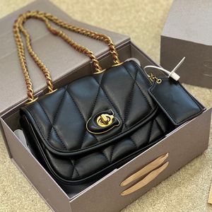 Shoulder Bags Women Designer Chain Bags Letters New 2022 Mini Crossbody Bags Leather Fashion Wallets