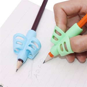 Bambini che scrivono matita portapenne Pratica di apprendimento per bambini Penna in silicone Dispositivo di correzione della postura per studenti
