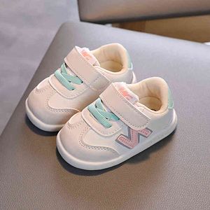 NE W Designer di marca Ragazzi Ragazze Primi camminatori Bambino Bambino Scarpe per bambini Primavera e autunno Scarpe da bambino sportive traspiranti con fondo morbido