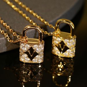 Designer Branded Couple Necklace Fashion Luxuries Lock Pendant Necklaces 18K Titanium Steel Set Auger Plated Women Necklace for Birthday Gift No box