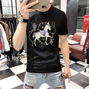 2022 Lato Nowe Koszulki męskie Wojna Horse Gold Printing Mercernizowane bawełniane Tees Moda Marka Designer Trend Light Luksusowa Jakość Odzież Top Blue Black White M-4XL