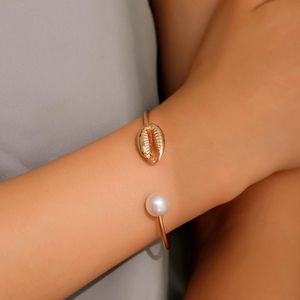 Charm Bracelets Old Color Cowrie Shell For Women Pearl Beads Cuff Opening Bracelet Bohemian Beach Jewelry Stainless SteelCharm