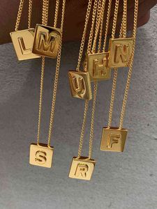 Lisa Designer New Letter Square Clavicle Chain ins إصدار Simple Style English Necklace Female