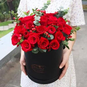 Hediye sargısı 3pcs/set yuvarlak çiçek kutuları çiçek ambalaj kağıt depolama kutusu çiçekçi buket doğum günü hediyeleri depolama kayışı