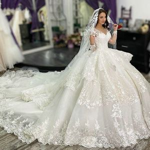 Luxury Long Sleeve Tiered Skirt Ball Gown Wedding Dresses Chapel Train Ivory Bridal Gowns V-Neck Plus Size Lace Appliqued Wedding Dress Custom Made Robe De Mariee