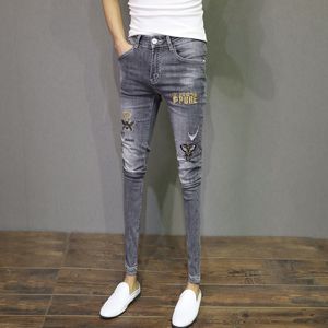 卸売り洗浄されたファッションホール古い灰色の足のズボン男性スプリングモデルヤングビー刺繍トレンディスリムジーンズ201111