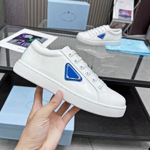 Uomo Donna Sneakers in pelle spazzolata Scarpe con plateau bianche Designer Scarpe da tennis di alta qualità Calzature classiche Sneaker Casual Trainer Anni '90 Moda 35-45