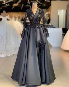 2023 Dark Grey Lace Applique A-Line Prom Dresses Vintage långa ärmar Satin Formell kvällsklänning Arabiska plus-storlek Party Pageant Dress BC2929