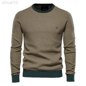 Sweater Men Casual Round Neck Solid Color Knitted For Warm Cotton High Quality Fashion Euro Size L220801