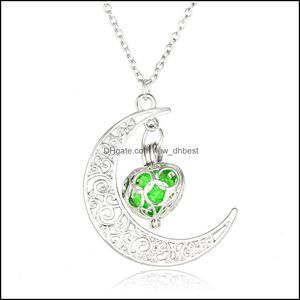 Pendant Necklaces Pendants Jewelry New Heart Shape Essential Oil Diffuser Hollow Floating Aromatherapy Locket Moon Necklace For Women Fash