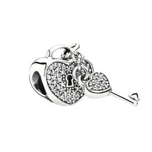 Nuovo popolare di alta qualità in argento sterling 925 a buon mercato con serratura a chiave, ciondolo con perlina di fascino per la collana originale del braccialetto di fascino Pandora, moda da donna, creazione di gioielli fai da te